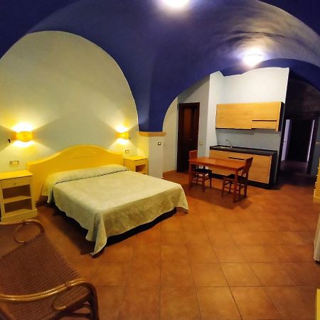 Sa Balza Guest House Bosa Ngoại thất bức ảnh