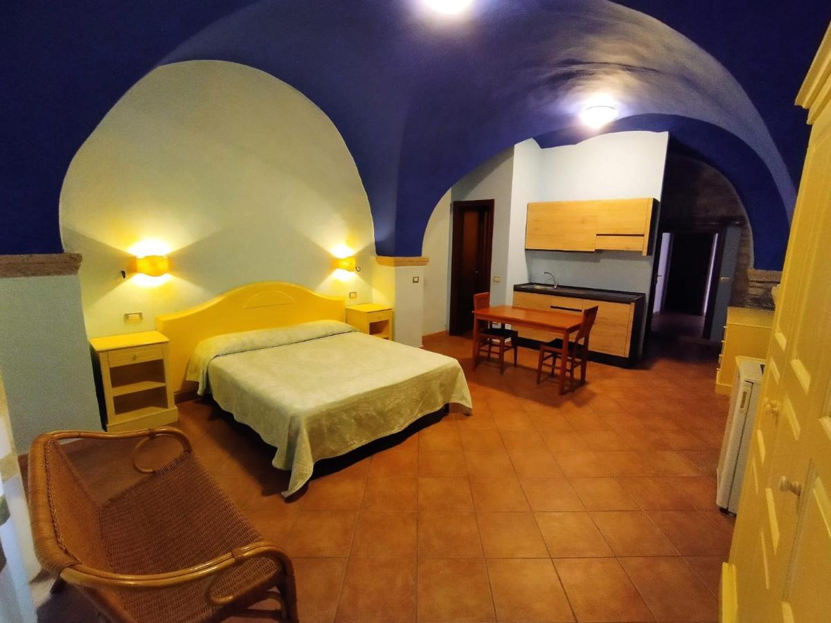 Sa Balza Guest House Bosa Ngoại thất bức ảnh